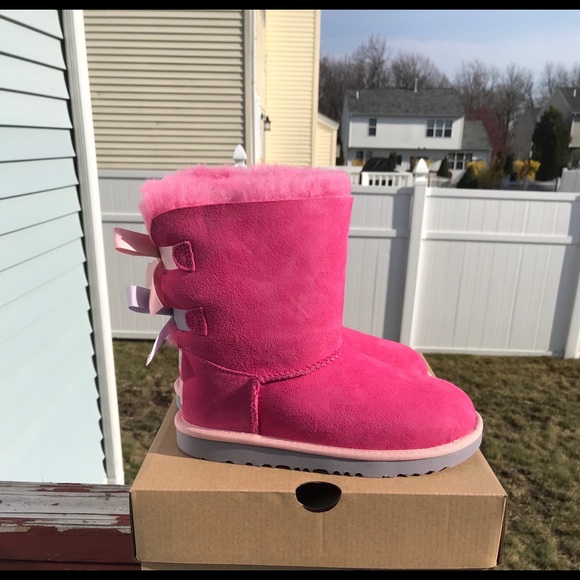 UGG BAILEY BOW II - Picture 5 of 8